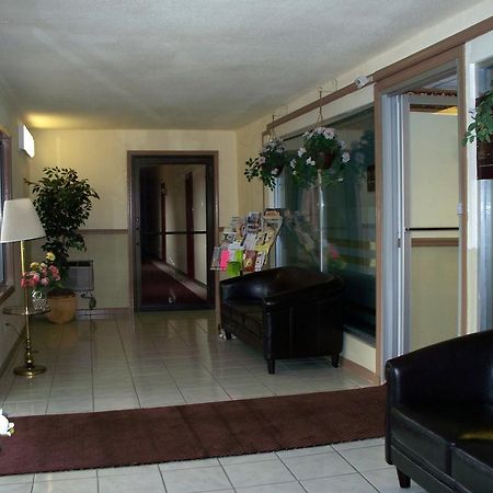 Budget Inn & Suites Wall Extérieur photo