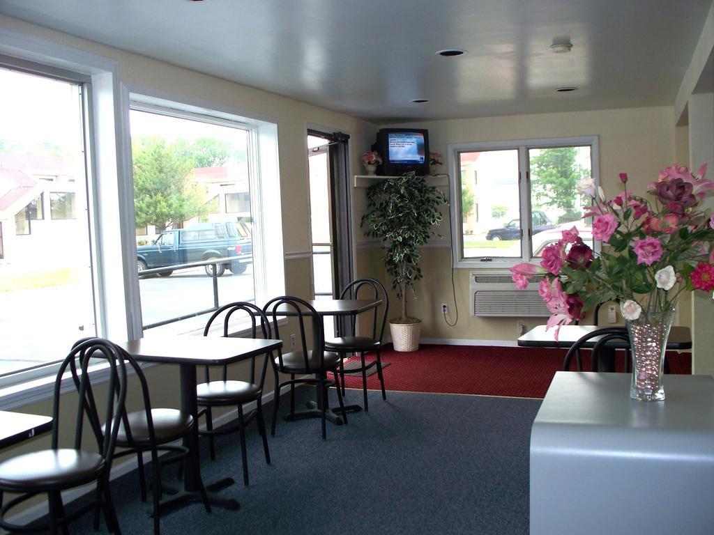 Budget Inn & Suites Wall Extérieur photo