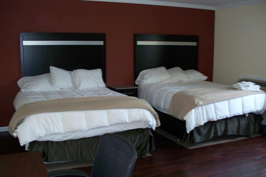 Budget Inn & Suites Wall Extérieur photo